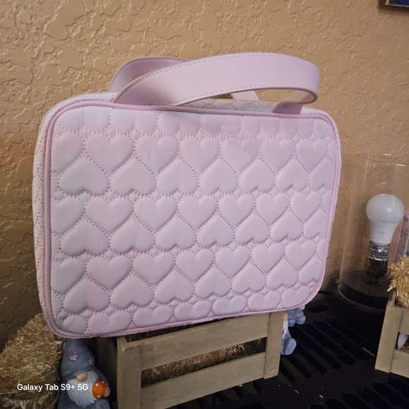 Betsey Johnson Light Pink Heart Pattern Cosmetic Case - Picture 7 of 7